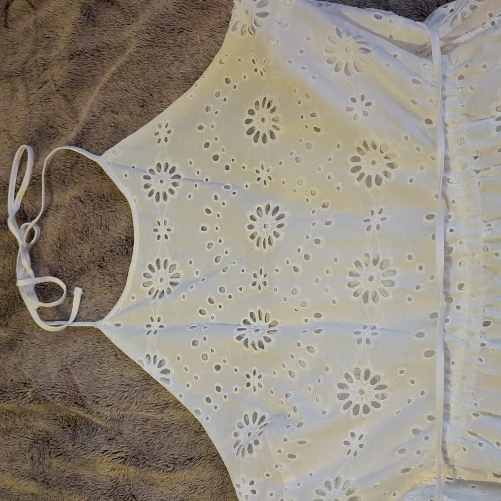 Elegant White Eyelet Halter Dress - Picture 7 of 8